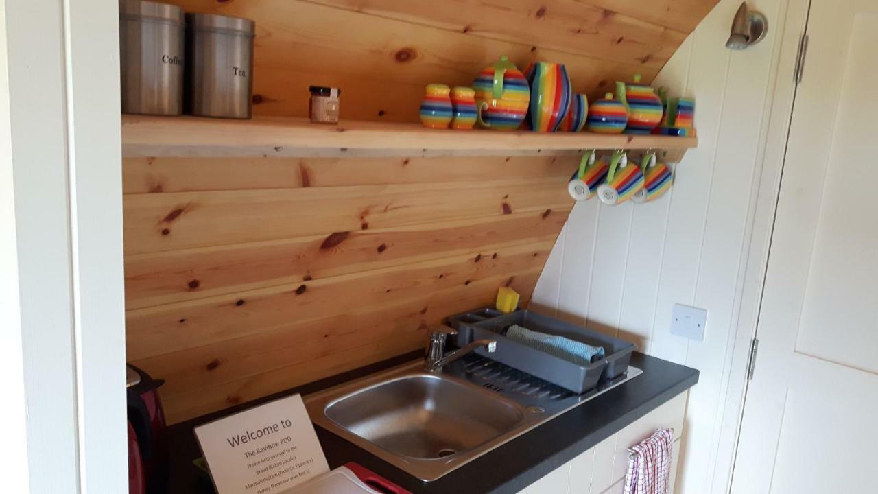 米尔敦马尔贝The Rainbow Pod别墅 外观 照片